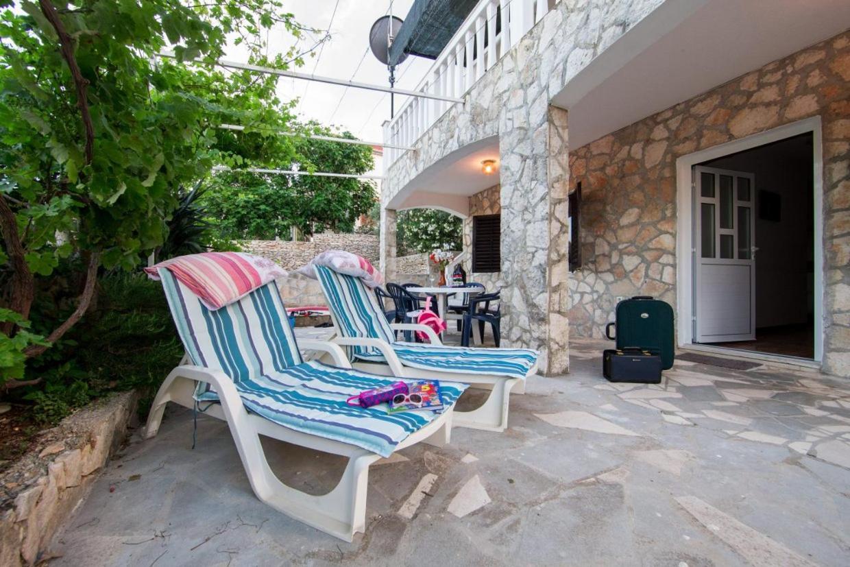Silver Beach Apartments Вис Екстериор снимка