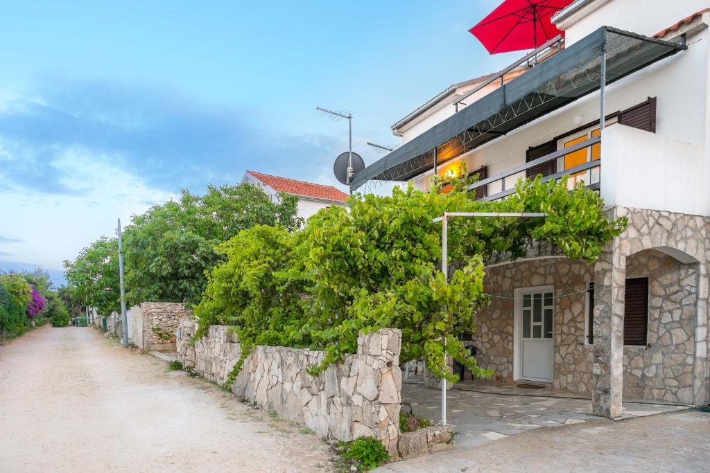 Silver Beach Apartments Вис Екстериор снимка